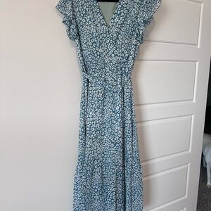 Elegant Blue Patterned Dress